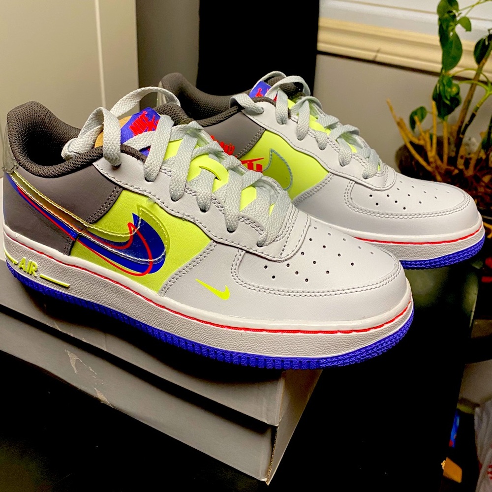 Nike Air Force 1 (LV8) GS 5.5